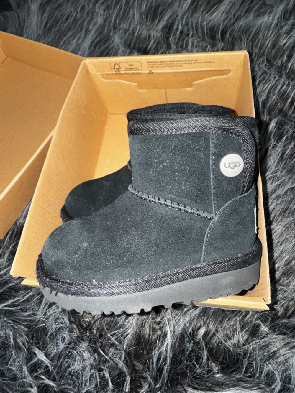 UGG Black Short Suede Boots with Logo Patch | Baby Girl size 6 - Picture 3 of 6